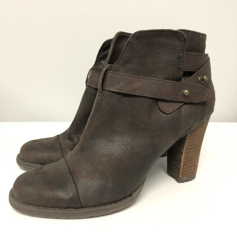 Crown Vintage 9.5 Brown Distressed Ankle Boots